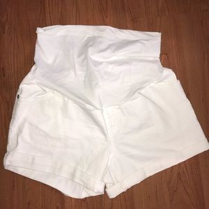 Maternity shorts